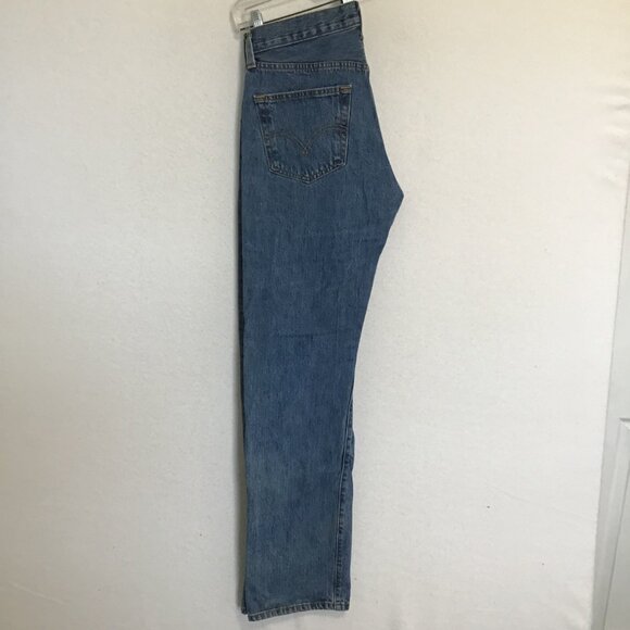 Levi's Men's 501 Light Wash Button Fly Boot Cut Jeans  Size 31 x 32 - Picture 8 of 12